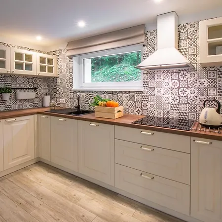 Ester - Luxury Provencal House In Orava Namiestów